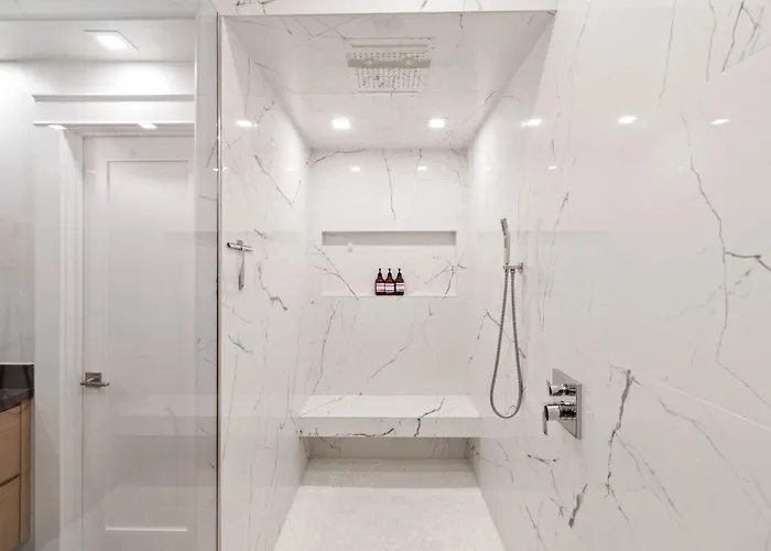 The Good Life Oasis - Luxury 5br - Sleeps 16 Phoenix