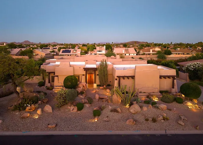 The Good Life Oasis - Luxury 5br - Sleeps 16 Phoenix