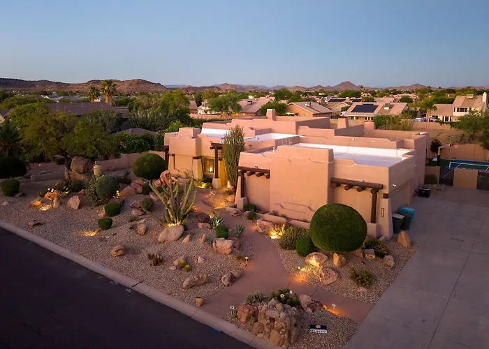 The Good Life Oasis - Luxury 5br - Sleeps 16 * Phoenix