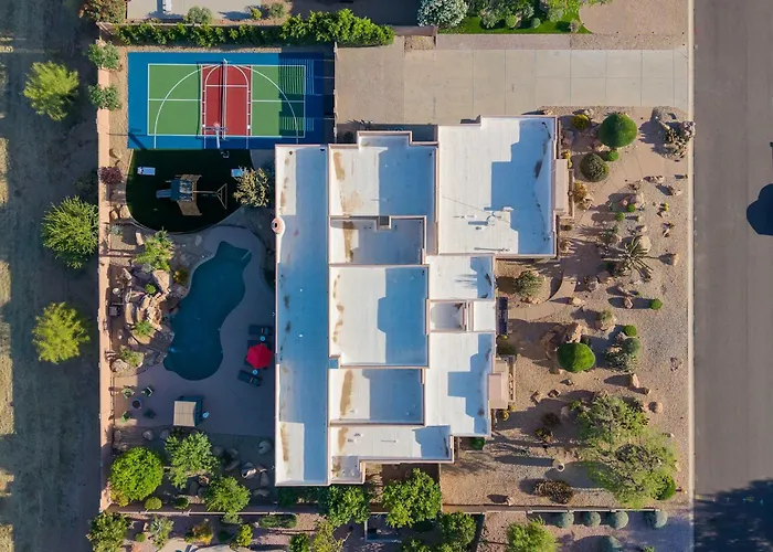 The Good Life Oasis - Luxury 5br - Sleeps 16 Phoenix